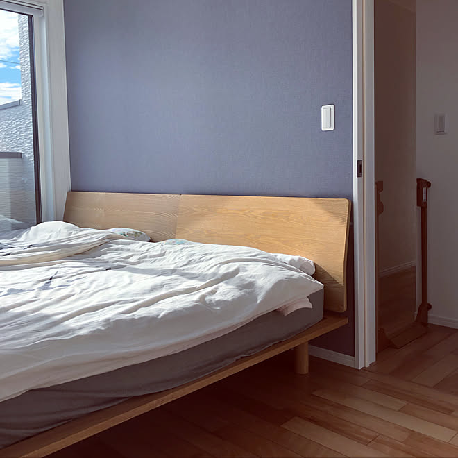 無印良品 ベッド周り アクセントクロス サンゲツ 壁紙 などのインテリア実例 19 12 05 18 14 31 Roomclip ルームクリップ