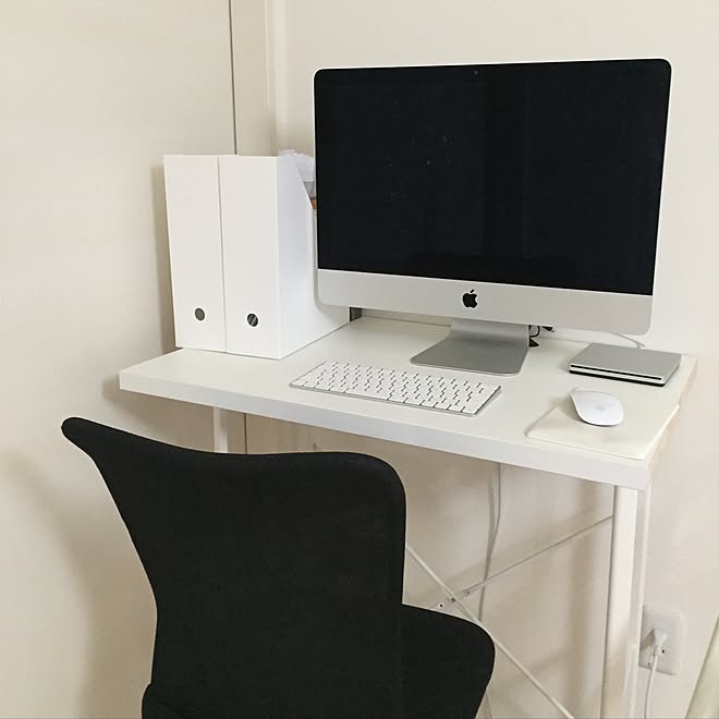 机 パソコンデスク Mac ニトリファイルケースのインテリア実例 16 12 22 19 42 40 Roomclip ルームクリップ