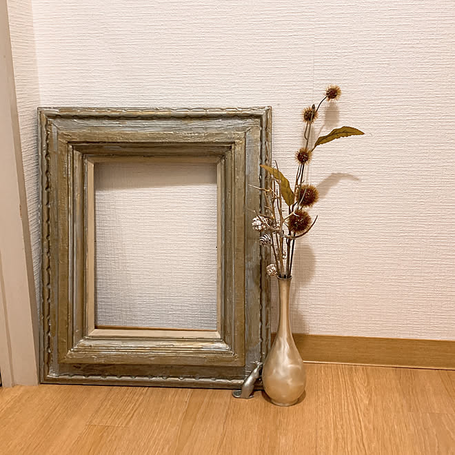 造花 花瓶 フラワーベース 一輪挿し 額縁 などのインテリア実例 22 01 27 19 35 12 Roomclip ルームクリップ