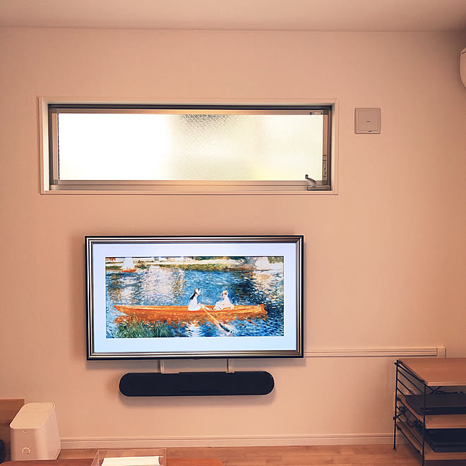 ダイソー 配線隠し 55インチ 有機elテレビ 壁掛けテレビ などのインテリア実例 19 09 21 11 40 52 Roomclip ルームクリップ