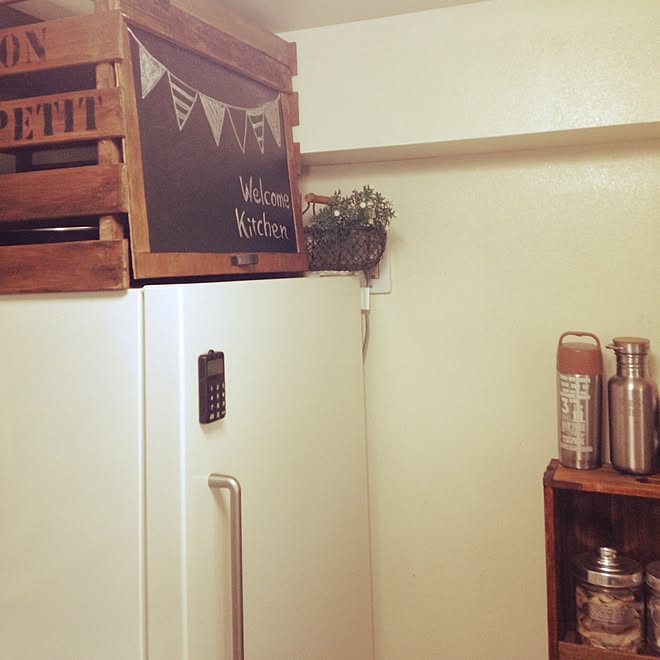 キッチン すのこdiy セリア黒板シート 冷蔵庫の上 無印良品冷蔵庫のインテリア実例 15 05 18 12 41 31 Roomclip ルームクリップ