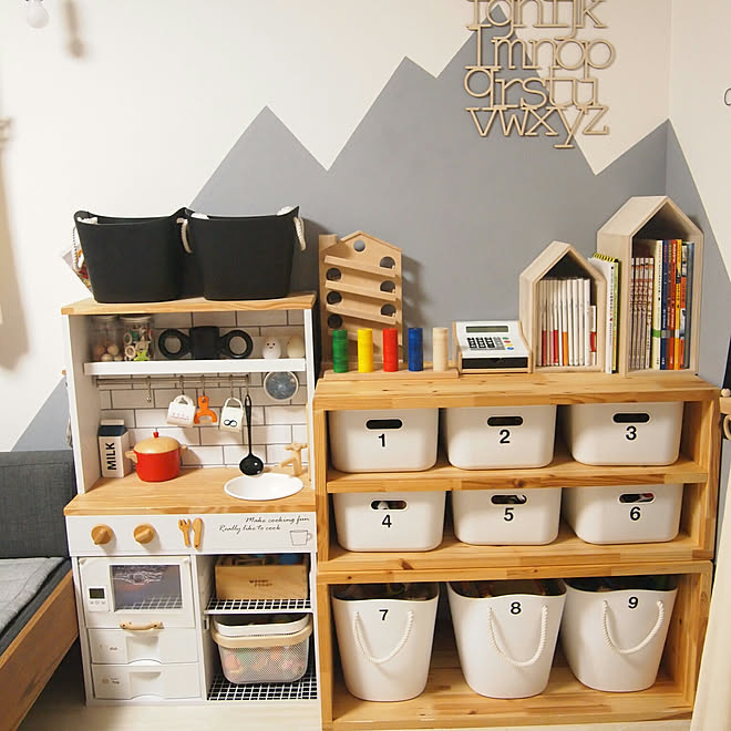 子供部屋 キッズスペース おままごとキッチンdiy やわらかポリエチレンケース Ikea 無印良品 などのインテリア実例 18 06 17 13 02 13 Roomclip ルームクリップ