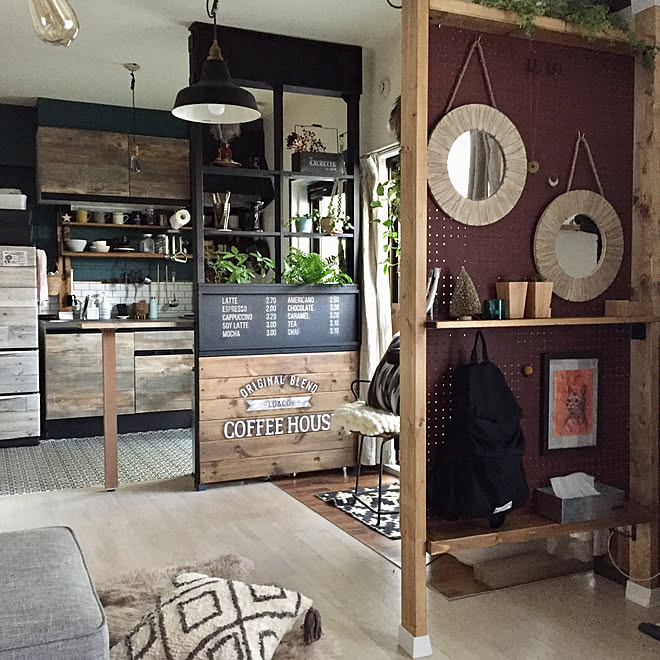 部屋全体 ディアウォール Diy ラブリコでdiy 狭い家を楽しむ カフェ風パーテーション などのインテリア実例 18 11 19 06 16 Roomclip ルームクリップ
