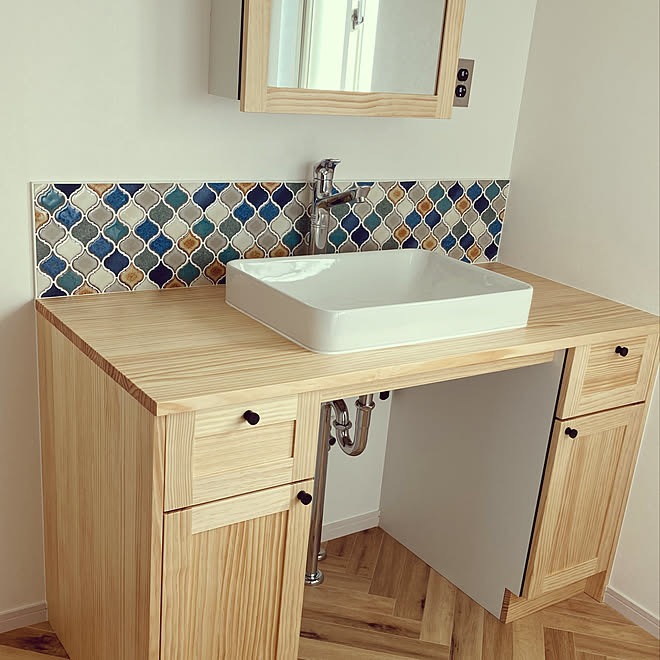 リフォーム ウッドワンの洗面台 ウッドワン 洗面台タイル コラベルタイル などのインテリア実例 12 16 23 33 53 Roomclip ルームクリップ