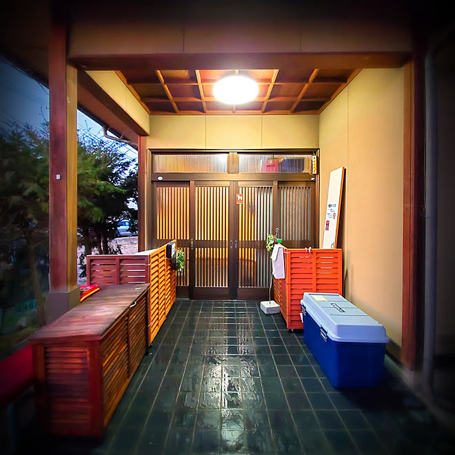 玄関 入り口 資源ごみ置き場 コメントありがと 築30年 昭和のお家 などのインテリア実例 19 12 09 17 27 58 Roomclip ルームクリップ