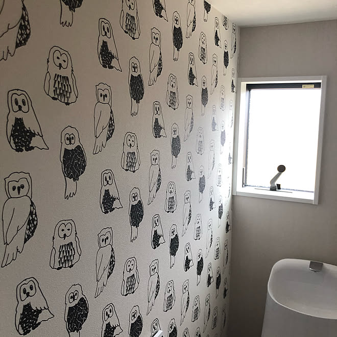 1fトイレ ふくろうクロス サンゲツ クロス バス トイレのインテリア実例 02 03 11 37 58 Roomclip ルームクリップ