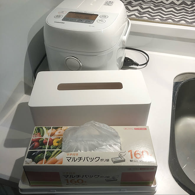 ポリ袋収納 ポリ袋ストッカー ミニマリスト スタイリッシュ ティッシュケース などのインテリア実例 22 01 17 21 03 50 Roomclip ルームクリップ