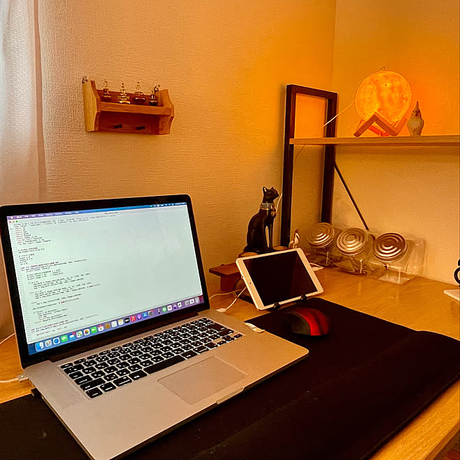 Macbook Pro ノートpc 仕事部屋 在宅勤務 在宅ワークスペース などのインテリア実例 22 01 06 16 22 40 Roomclip ルームクリップ