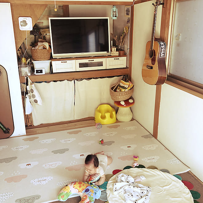 プレイマット ベビー/テレビ/押入れ改造/赤ちゃんのいる暮らし/砂壁ペイント...などのインテリア実例 - 2020-09-05 08:46:58 | RoomClip(ルームクリップ) プレイマット ベビー/テレビ/押入れ改造/赤ちゃんのいる暮らし/砂壁ペイント...などのインテリア実例 - 2020-09-05 08:46:58 | RoomClip(ルームクリップ)