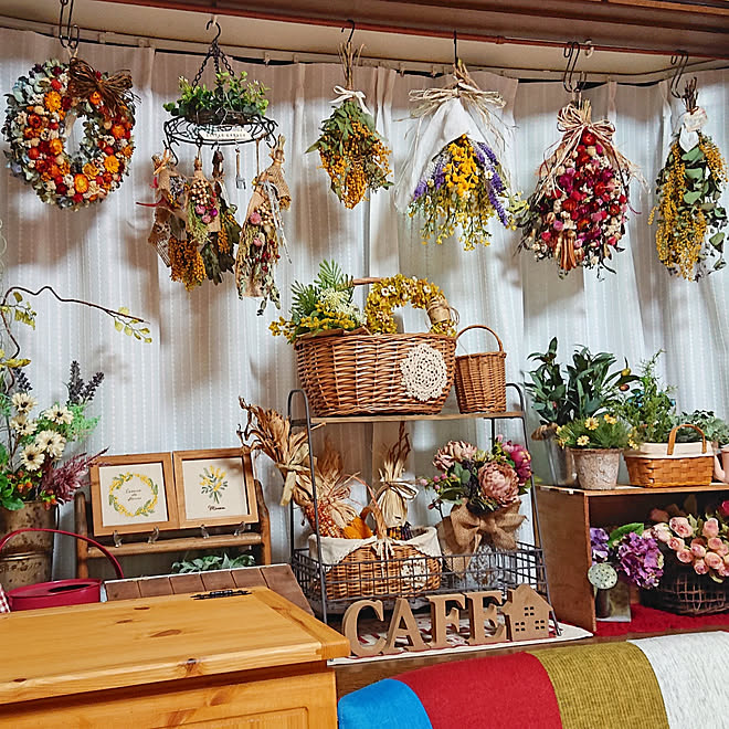 ベッド周り お花屋さん カントリー雑貨 アメリカンカントリー Roomclipmagに載せて頂きました などのインテリア実例 03 04 35 09 Roomclip ルームクリップ