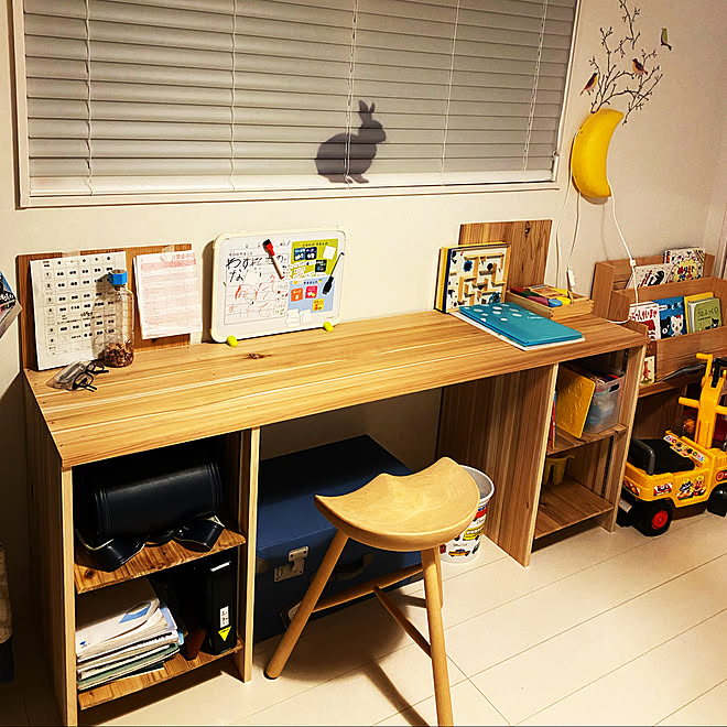 勉強机 Diy机 子供部屋男の子 子供のいる暮らし 無垢の家 などのインテリア実例 22 01 04 22 19 57 Roomclip ルームクリップ