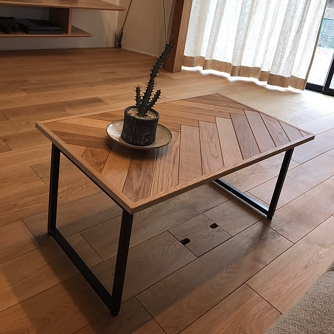 アイデア 床下コンセント コンセント コンセント隠し ソファテーブル などのインテリア実例 19 04 16 22 14 37 Roomclip ルームクリップ