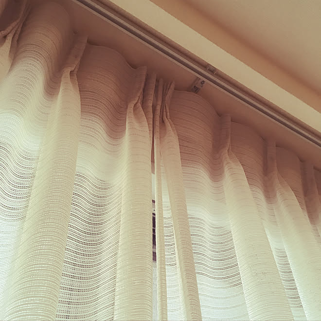 リビング 簡単取り付け マグネットランナー カーテンレール 築10年です などのインテリア実例 18 05 13 00 25 17 Roomclip ルームクリップ