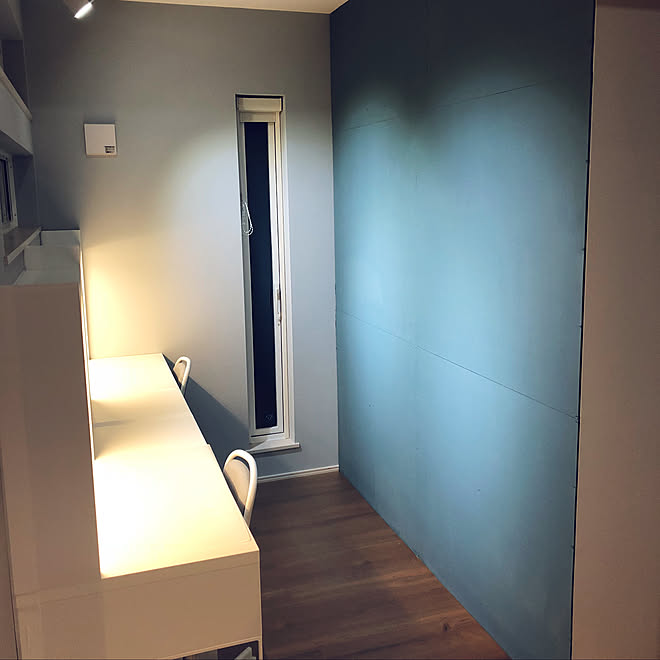 ブロンズグリーン ホワイティーカラーズ カインズホームのペンキ Ikea Zerocube などのインテリア実例 18 02 23 34 23 Roomclip ルームクリップ