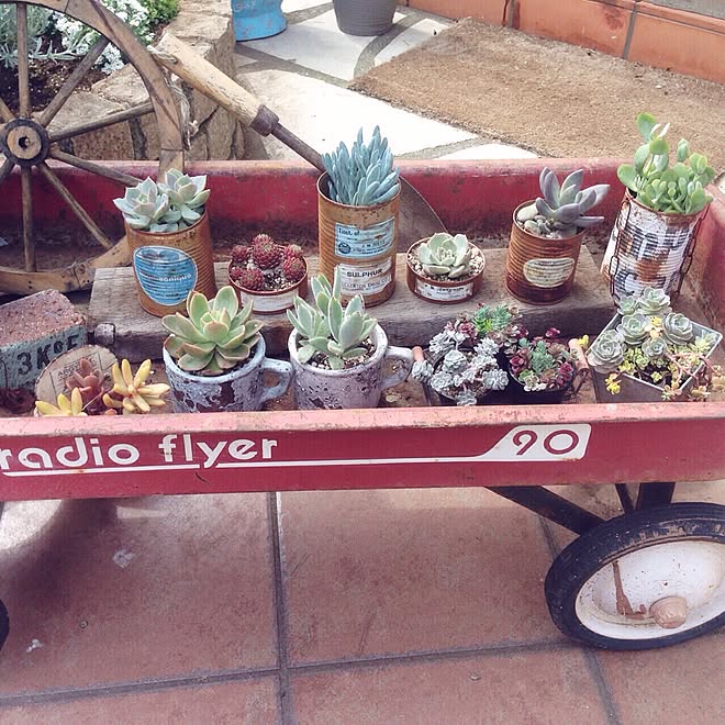 玄関 入り口 アメリカンヴィンテージ ガーデン雑貨 Radio Flyer Junk などのインテリア実例 15 03 31 17 41 31 Roomclip ルームクリップ