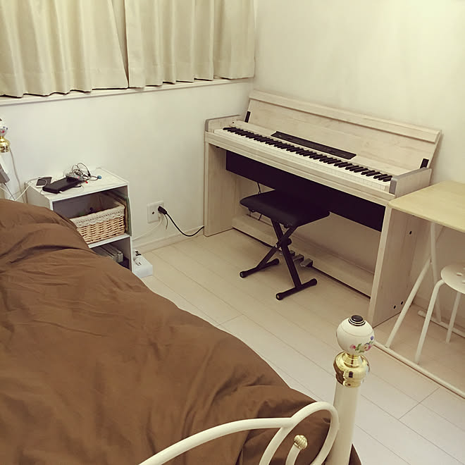ベッド周り 子供部屋 白 リメイク 電子ピアノ などのインテリア実例 17 09 14 21 13 05 Roomclip ルームクリップ