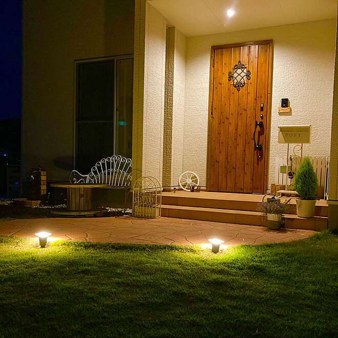 ひかりのマルシェ ひかりノベーション タカショー ガーデンライト 芝生 などのインテリア実例 08 25 11 49 12 Roomclip ルームクリップ