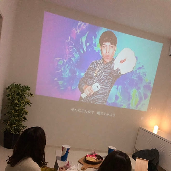 壁 天井 間接照明 プロジェクタースクリーン プロジェクターのある生活 プロジェクター などのインテリア実例 19 01 12 11 22 50 Roomclip ルームクリップ