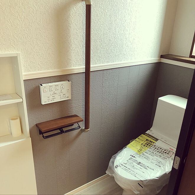 張り分け 壁紙 バス トイレ 2色使い のインテリア実例 19 11 29 15 40 50 Roomclip ルームクリップ