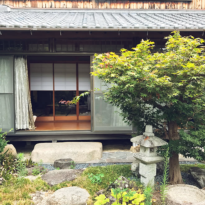 玄関 入り口 和な家 灯篭 縁側 お庭 などのインテリア実例 19 01 05 19 31 29 Roomclip ルームクリップ