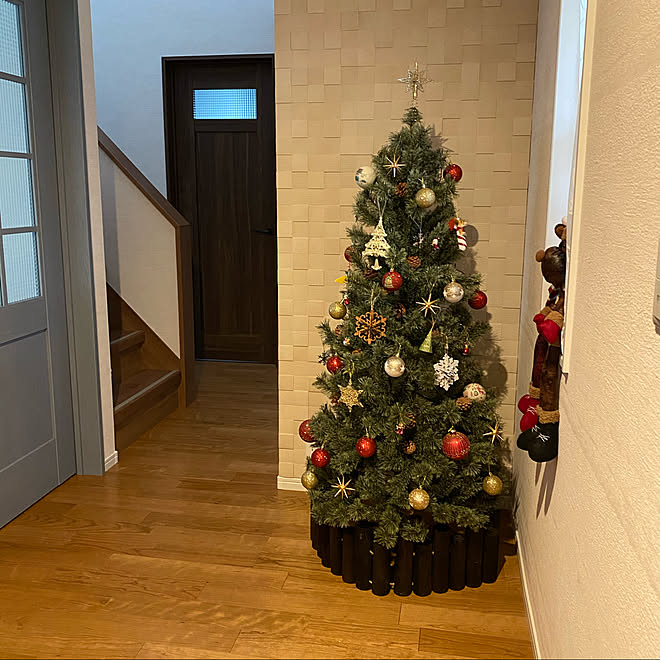 玄関ホール/クリスマスツリー150cm/クリスマスツリー/リノベーション/リノベーション住宅&hellip;などのインテリア実例 202011