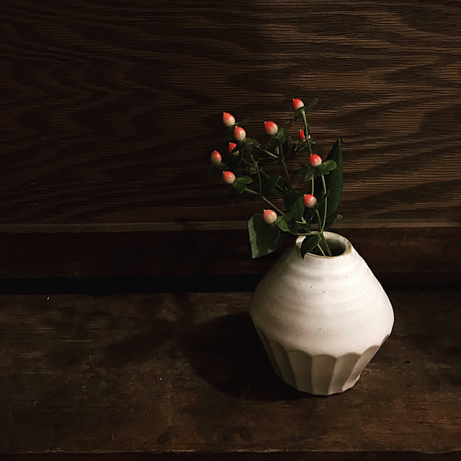 ヒペリカム 古道具 ヴィンテージ 花のある暮らし アンティーク などのインテリア実例 19 05 21 08 47 Roomclip ルームクリップ ヒペリカム 古道具 ヴィンテージ 花のある暮らし アンティーク などのインテリア実例 19 05 21 08 47 Roomclip ルームクリップ
