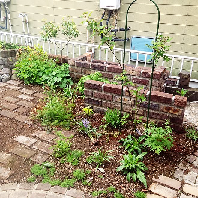 ガーデニング Diy ジョイフル本田 玄関 入り口 レンガ などのインテリア実例 17 05 13 09 50 12 Roomclip ルームクリップ