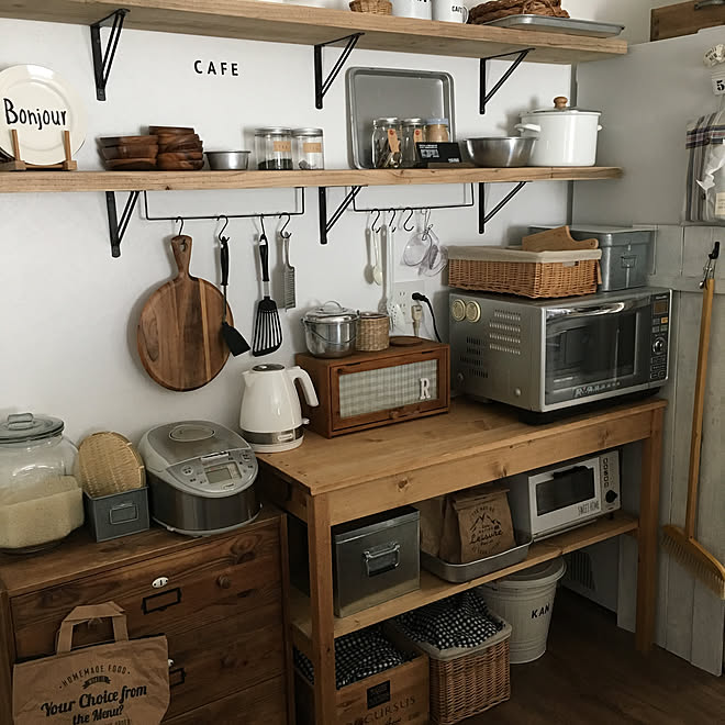キッチン Ikea トタンボックス カッティングボード ナチュラルキッチンのほうき などのインテリア実例 18 05 01 12 35 53 Roomclip ルームクリップ キッチン Ikea トタンボックス カッティングボード ナチュラルキッチンのほうき などのインテリア実例 18 05 01 12 35 53 Roomclip ルームクリップ