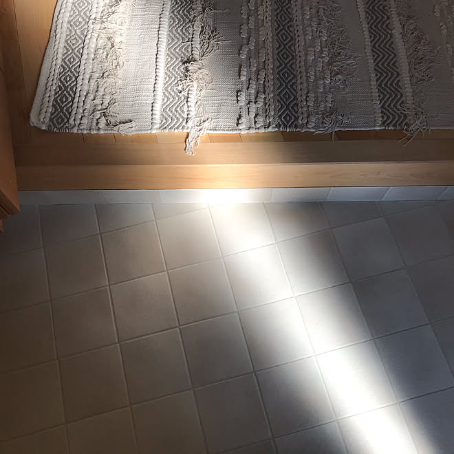 玄関マット Diy 玄関タイル 建売住宅 玄関 入り口 などのインテリア実例 12 28 12 51 42 Roomclip ルームクリップ