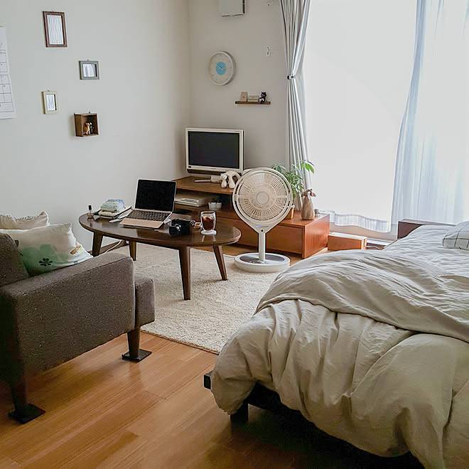 部屋全体/一人暮らし/シンプルインテリア/1Kでも諦めない/ウォールナット&hellip;などのインテリア実例 20180728 1641