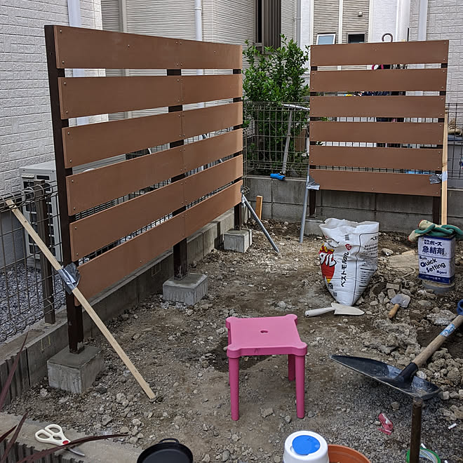 玄関 入り口 お庭造り ｄｉｙ 子供と暮らす家 フェンスブロック などのインテリア実例 05 06 14 30 09 Roomclip ルームクリップ