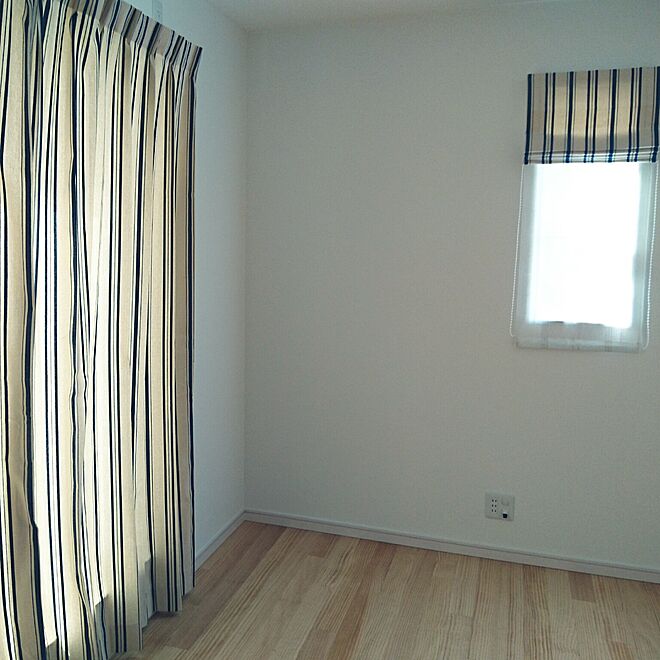 unico カーテン/シェードカーテン/部屋全体/無垢の床/ドレープカーテン 