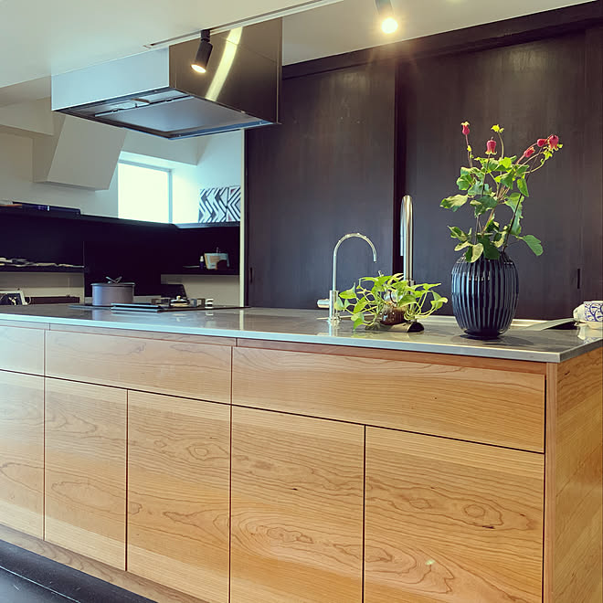 花瓶 リノベーション アイランドキッチン オーダーキッチン 植物のある暮らし などのインテリア実例 21 04 13 08 37 18 Roomclip ルームクリップ