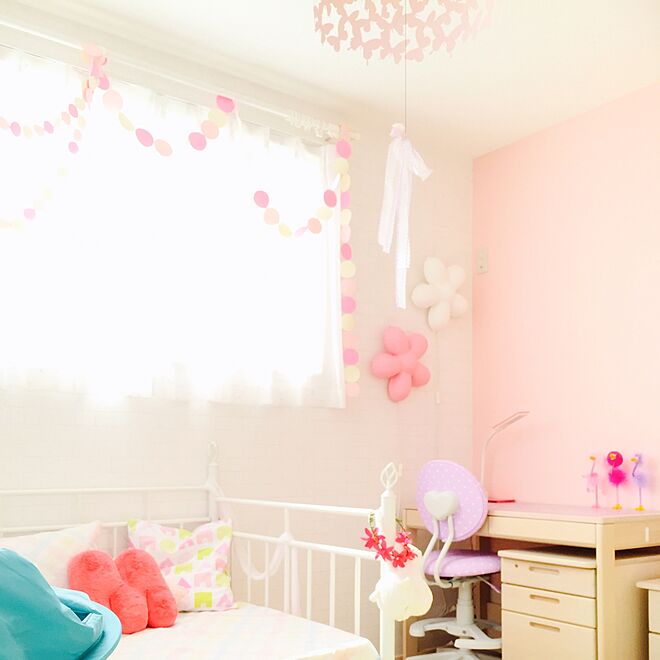 子供部屋 照明 レンガ壁紙 ピンクの壁 子供部屋女の子 子供部屋 ベッド などのインテリア実例 16 03 13 08 38 25 Roomclip ルームクリップ
