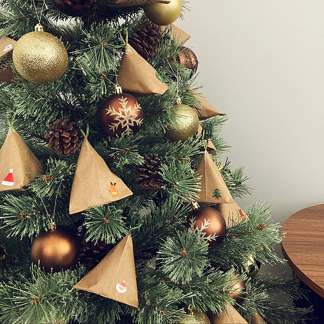 こどもと暮らす ブラウンインテリア オーナメント クリスマスツリー1cm アドベントカレンダー手作り などのインテリア実例 21 11 24 12 34 46 Roomclip ルームクリップ