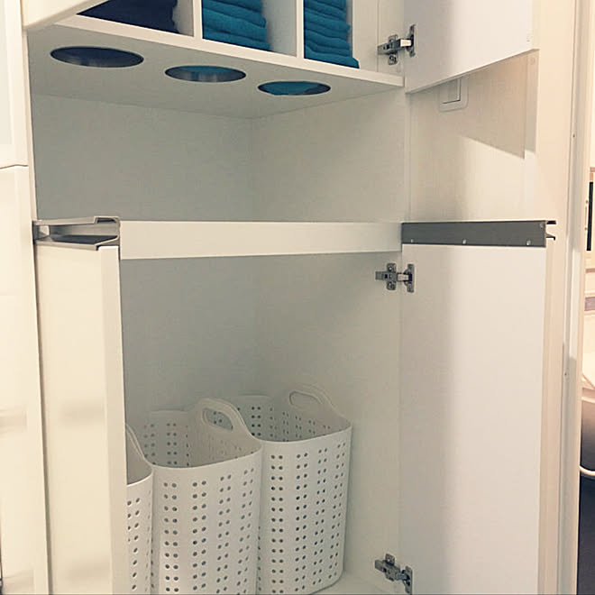 バス/トイレ/ホワイト/隠す収納/造作棚/美容室風&hellip;などのインテリア実例 20190211 125528 ｜ RoomClip