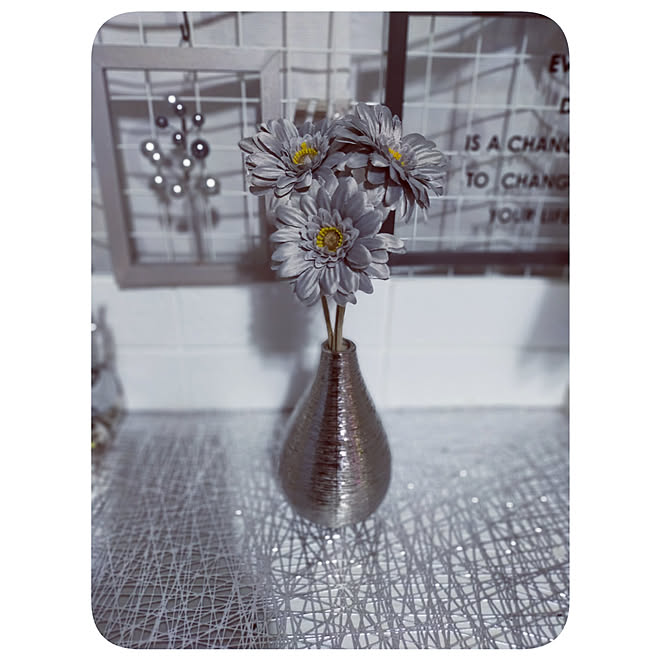 棚 フランフラン花瓶 造花 シルバーが好き 生活感のある家 などのインテリア実例 21 04 27 29 31 Roomclip ルームクリップ 棚 フランフラン花瓶 造花 シルバーが好き 生活感のある家 などのインテリア実例 21 04 27 29 31 Roomclip ルームクリップ