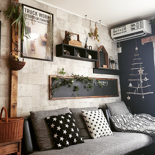 壁 天井 カメラマーク対策w 壁紙屋本舗 男前インテリア 流木ツリー などのインテリア実例 17 12 15 10 23 17 Roomclip ルームクリップ