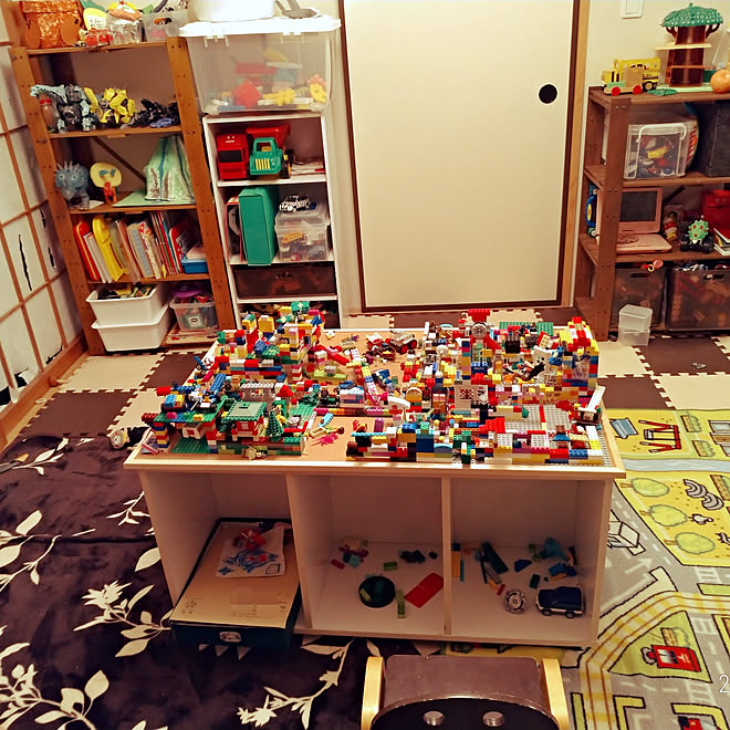 部屋全体 子供部屋 キッズスペース Legoスペース Lego台 子供部屋 などのインテリア実例 02 02 18 02 52 Roomclip ルームクリップ