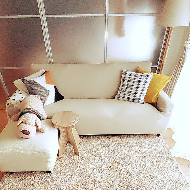 シンプルな暮らし 穏やかな暮らし 心地よい暮らし クッションカバー ニトリ などのインテリア実例 22 03 16 06 40 34 Roomclip ルームクリップ