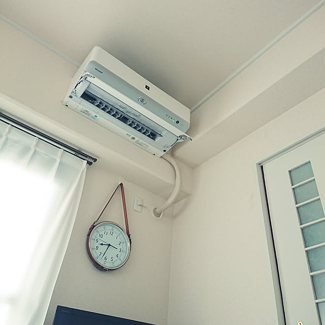 部屋全体 初投稿 シンプルに暮らしたい ニトリ 時計 などのインテリア実例 18 08 10 08 35 31 Roomclip ルームクリップ