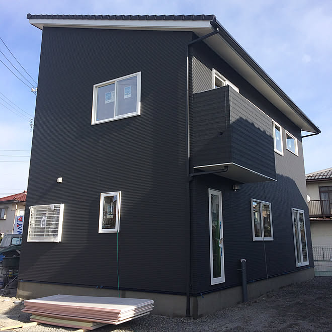 部屋全体 片流れ屋根 キャストストライプ ブラックに近いグレー 黒に近いグレー などのインテリア実例 17 12 13 21 01 13 Roomclip ルームクリップ 部屋全体 片流れ屋根 キャストストライプ ブラックに近いグレー 黒に近いグレー などのインテリア実例 17 12 13 21 01 13 Roomclip ルームクリップ