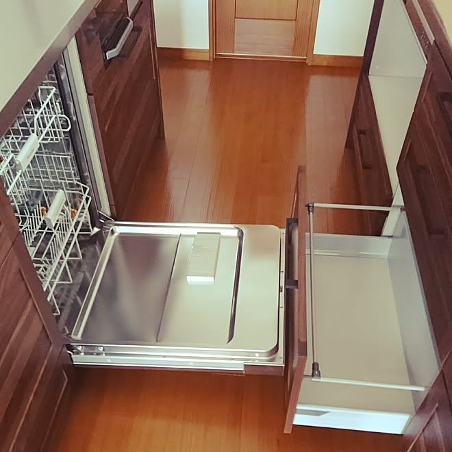キッチン 初投稿 ミーレ食洗機 Woodoneカップボード Woodone などのインテリア実例 17 06 10 11 59 38 Roomclip ルームクリップ