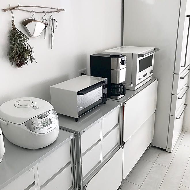 スチールユニットシェルフ 家電 キッチン背面 キッチン収納 トースター などのインテリア実例 19 07 09 18 44 49 Roomclip ルームクリップ