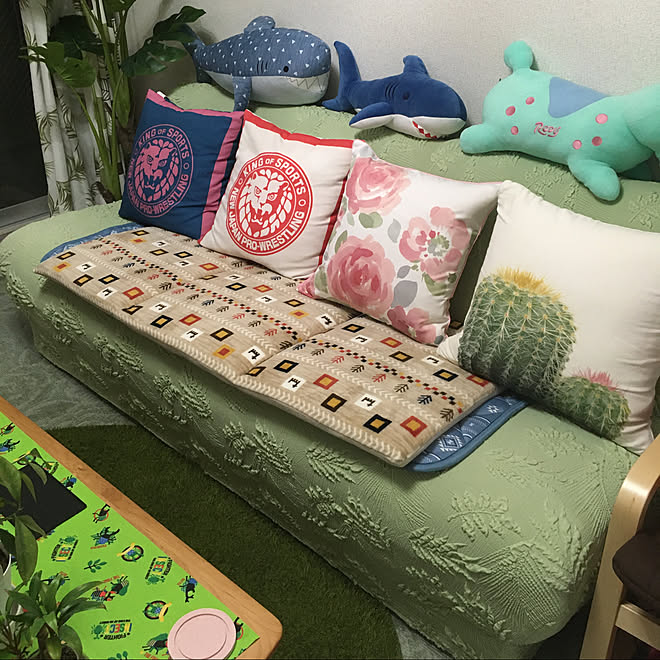 三連シートクッション サメ Rody ぬいぐるみ ソファー クッション などのインテリア実例 19 10 29 18 39 04 Roomclip ルームクリップ