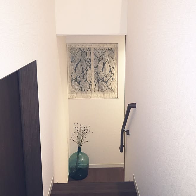 壁 天井 階段踊り場 コンテスト用 手作りカーテン カーテンのインテリア実例 15 10 31 21 35 39 Roomclip ルームクリップ