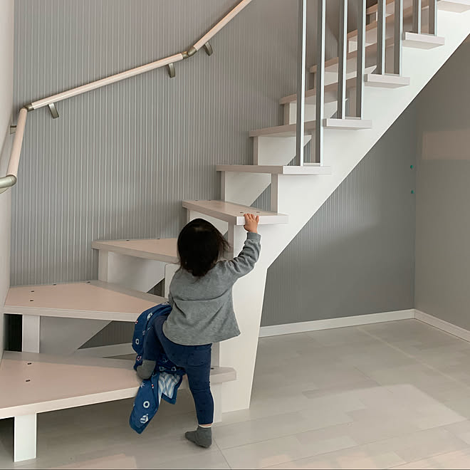 ウッドワンの階段 デザイン階段light スケルトン階段 スケルトン階段下 スキップフロア などのインテリア実例 03 23 22 24 11 Roomclip ルームクリップ