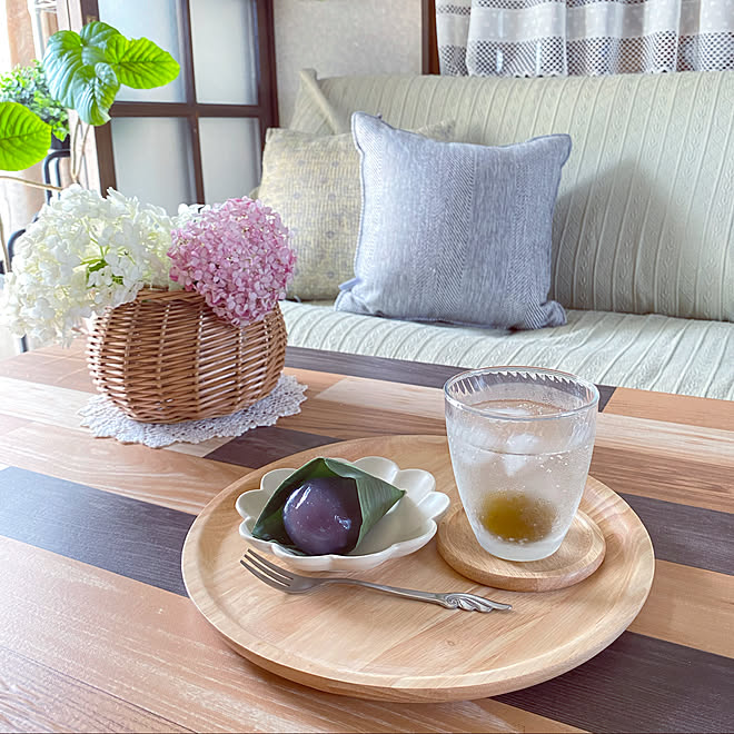 しまむらクッション クッション セリア小皿 水まんじゅう 梅シロップ炭酸割り などのインテリア実例 21 06 21 14 55 58 Roomclip ルームクリップ