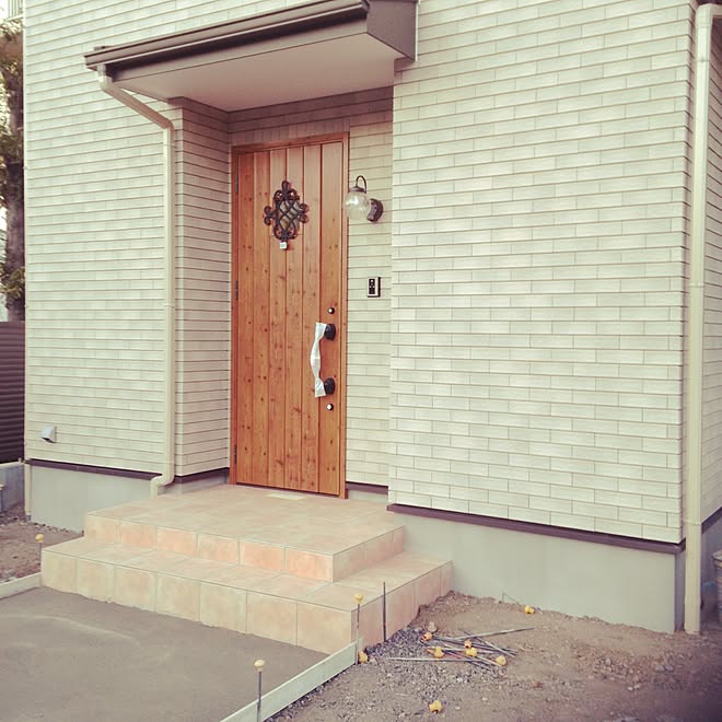 玄関/入り口/外壁タイル/注文住宅/新築建築中/新築戸建&hellip;などのインテリア実例 20160210 103355