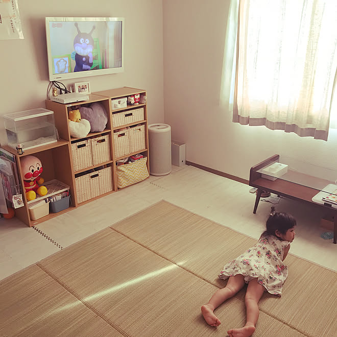 部屋全体 シンプルが好き 白 茶 カラーボックス リビングインテリア などのインテリア実例 18 07 22 16 12 34 Roomclip ルームクリップ